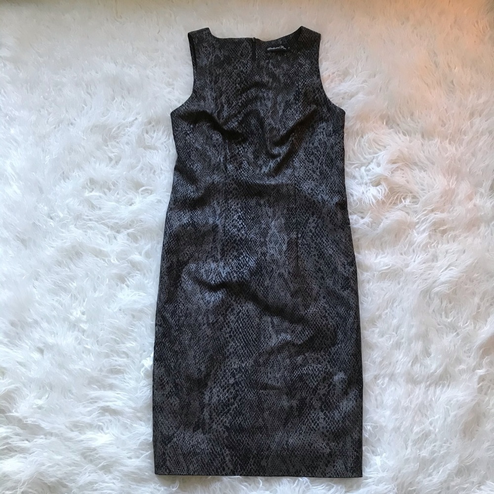 ESTELLE AND FINN SNAKESKIN‎ PRINT SHEATH BODYCON 👗